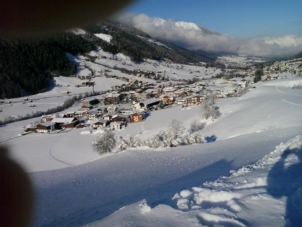 Haus Rosmarie Apartamento Neustift im Stubaital Exterior foto